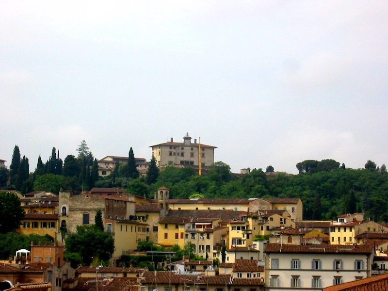 A view of the fort from the Arno below