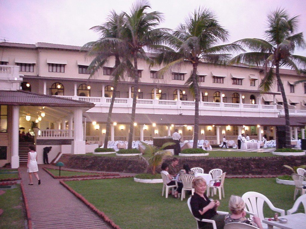 Tour the Fabulous Galle Face hotel